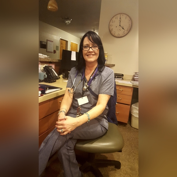 Meet your Posher, Kimberly - Picture 10 of 16